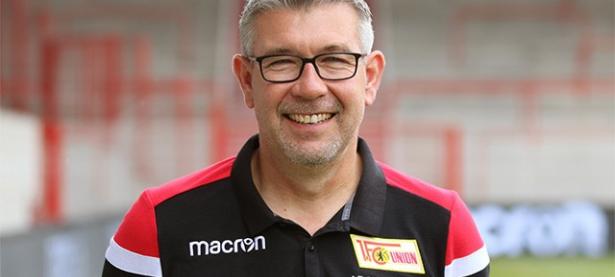 开云体育网页版入口-柏林柏林宣布续约球队核心，稳定中场实力的简单介绍