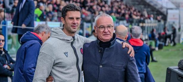 开云体育-包含博洛尼亚对决帕尔马，红蓝军团难分胜负的词条