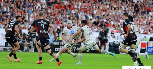 开云体育官网入口-法国队携手晋级半决赛瞄准冠军