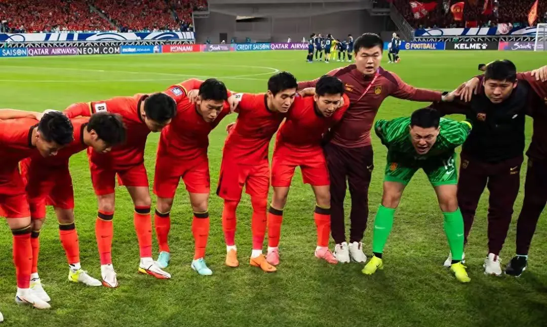 关于国内顶尖球队携手争夺胜利，场面火爆的信息