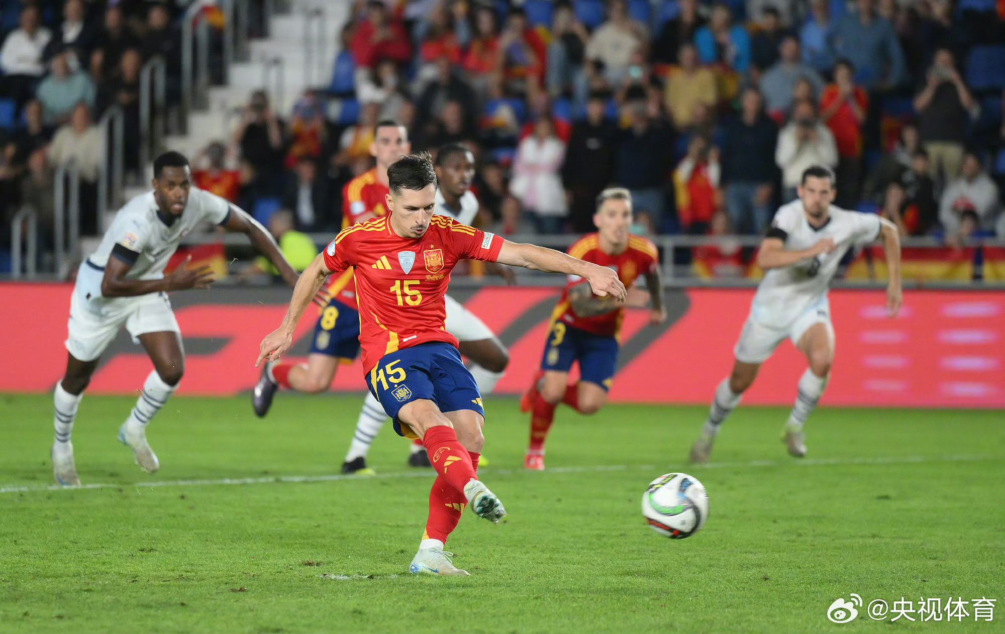 包含欧国联小组赛：波黑队喜获重要胜利的词条