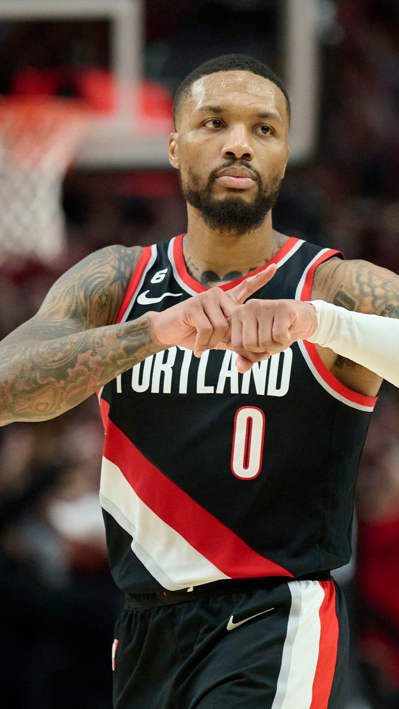 开拓者战胜魔术，利拉德单场爆发35分