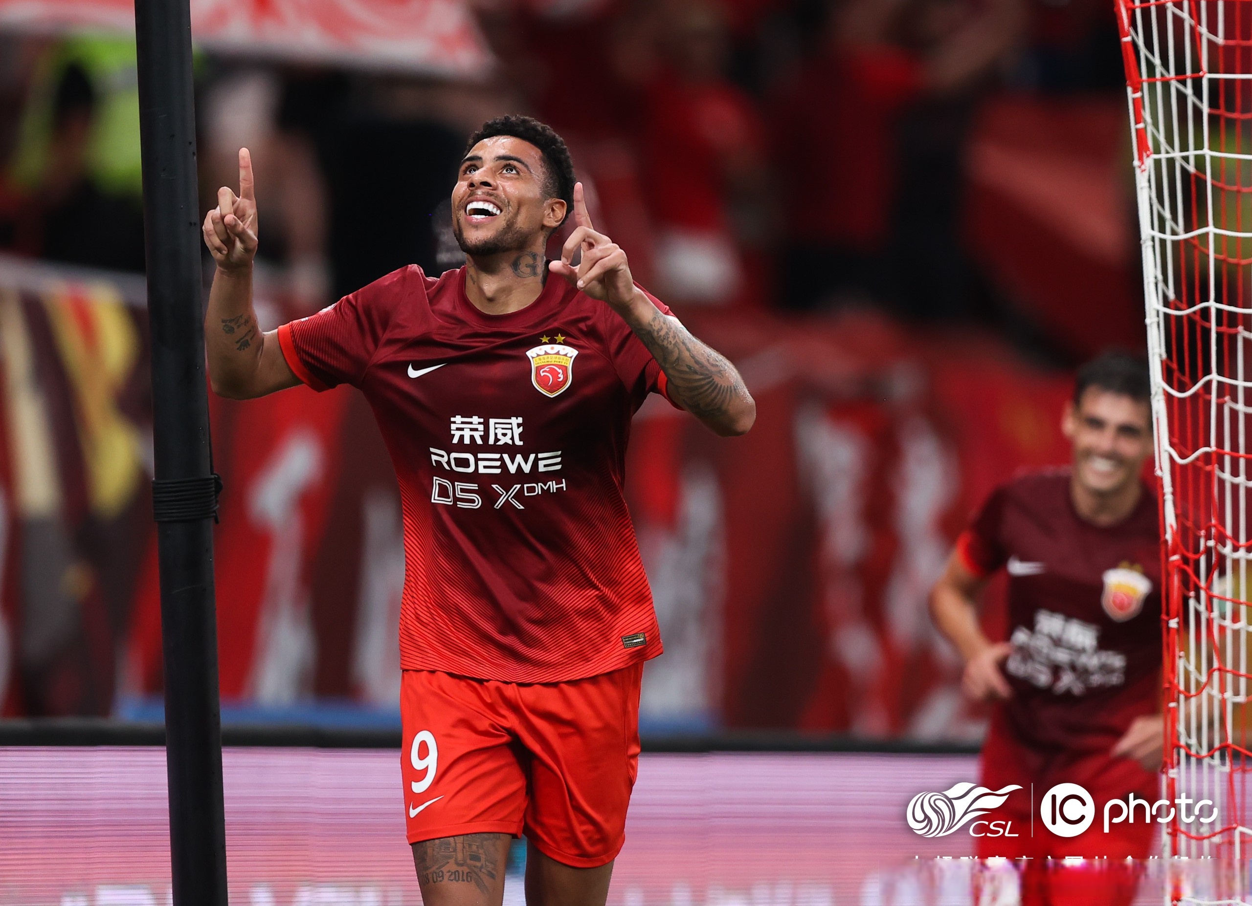 萨索洛签下新援，有望提升球队实力的简单介绍